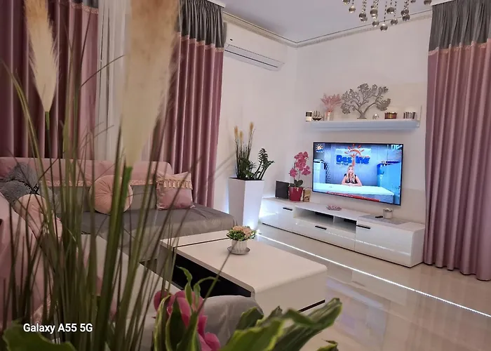 Apartment La Dolce Casa & Center I Balcony I Netflix Bucharest