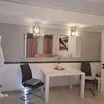 아파트 La Dolce Casa & Center I Balcony I Netflix 부쿠레슈티