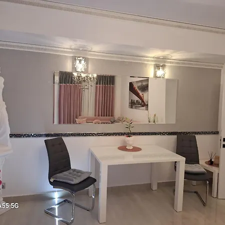 Апартаменты La Dolce Casa & Center I Balcony I Netflix Бухарест