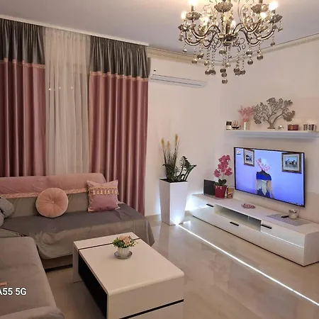 Apartment La Dolce Casa & Center I Balcony I Netflix Bucharest