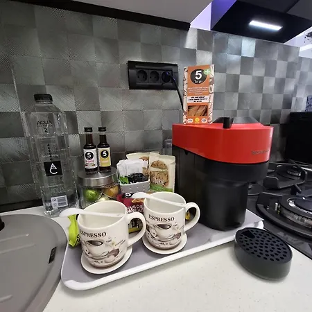 La Dolce Casa & Center I Balcony I Netflix Бухарест