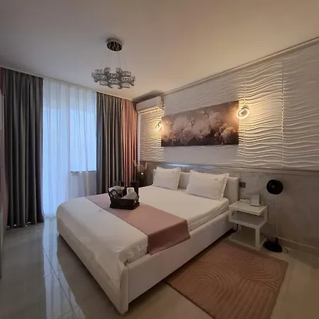 La Dolce Casa & Center I Balcony I Netflix