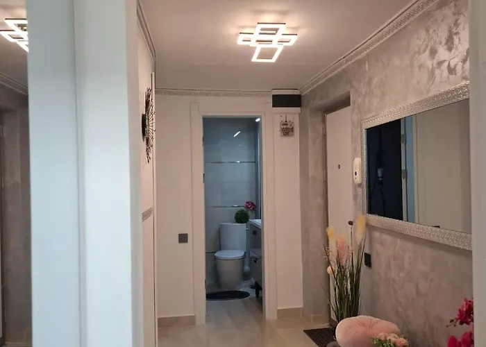 La Dolce Casa & Center I Balcony I Netflix