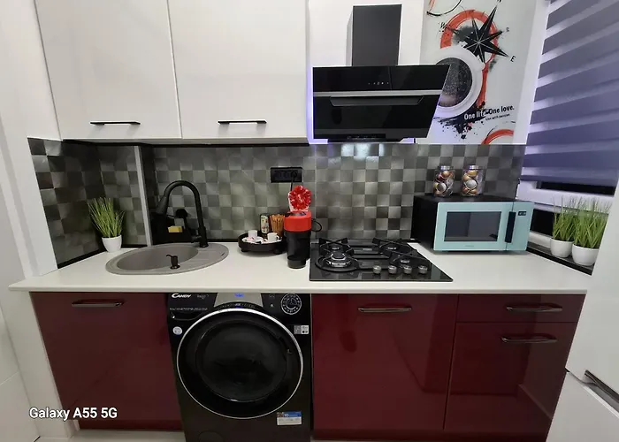 La Dolce Casa & Center I Balcony I Netflix