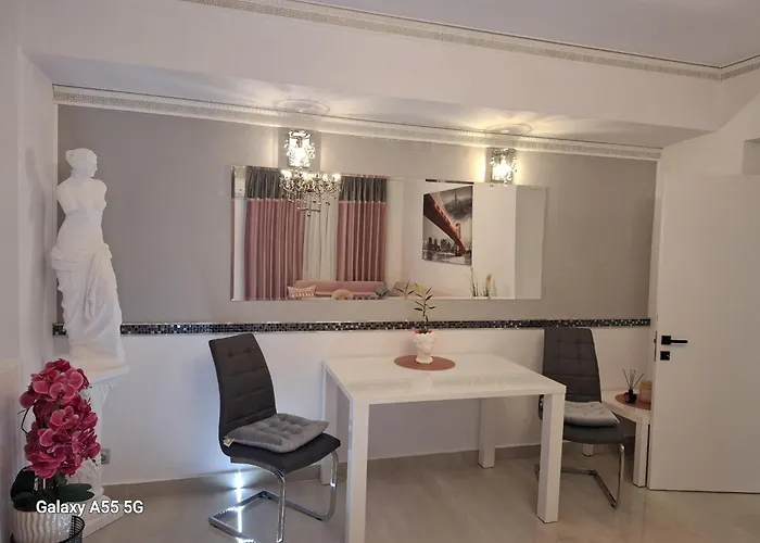 Apartment La Dolce Casa & Center I Balcony I Netflix Bucharest